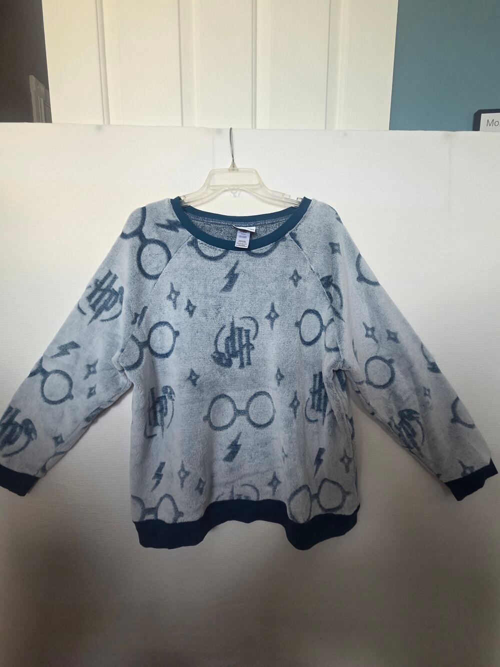 Wizarding World HARRY POTTER Fleece 2/PC Pajama Set. See Pictures for size